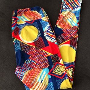 LULA ROE Graphic Print Leggings